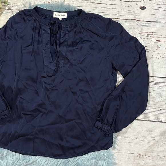 Bella Dahl Navy Satin Tie Neck Blouse - Picture 6 of 8